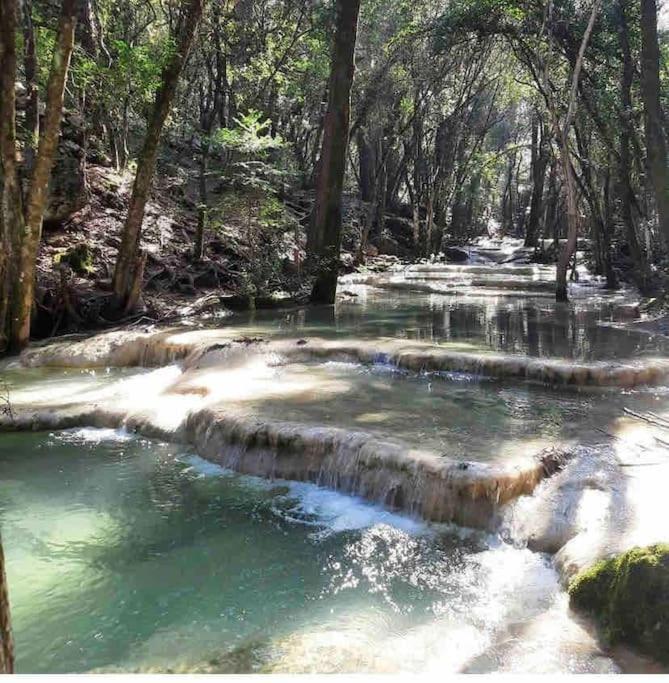 Вілла Tiny Liloumaca Coeur Ste Baume Plan d'Aups Екстер'єр фото