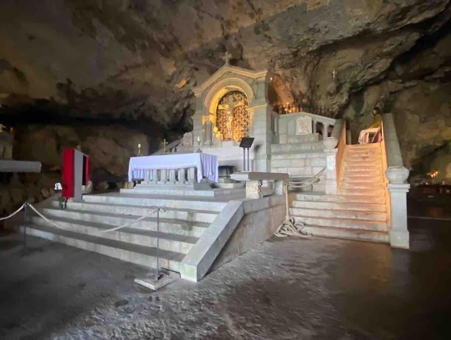 Вілла Tiny Liloumaca Coeur Ste Baume Plan d'Aups Екстер'єр фото